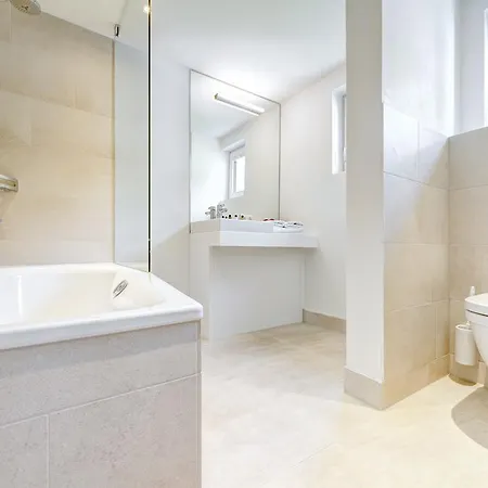 Luen Ξενοδοχείο